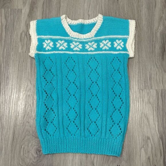 Vintage 80s Knit Winter Themed Sweater Top - Picture 2 of 6